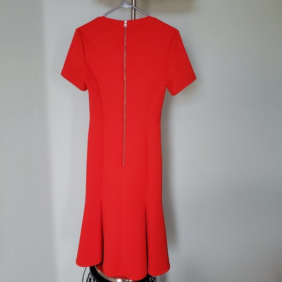 McQ ALEXANDER MCQUEEN Short-Sleeve Fit-and-Flare Ponte Dress. - Picture 2 of 6